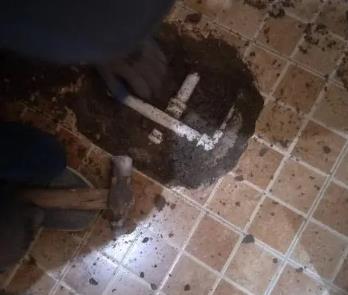渝中卫生间漏水维修公司为您分享下卫生间渗水如何处理及注意事项