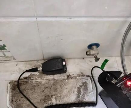 渝中屋顶漏水维修公司分享下卫生间漏水的危害及解决方法